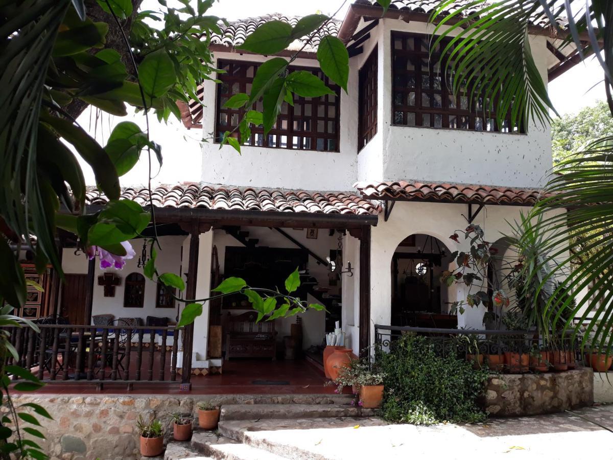 Casa Constantino Rivera